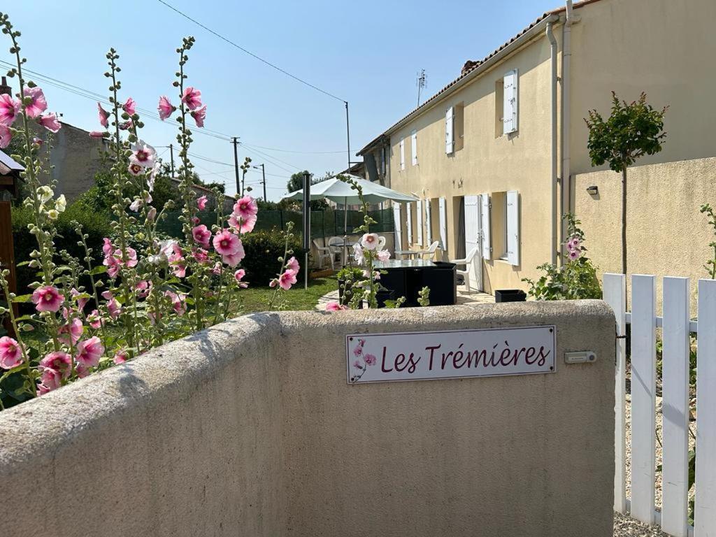 Le Thou Les Tremieres 빌라 외부 사진
